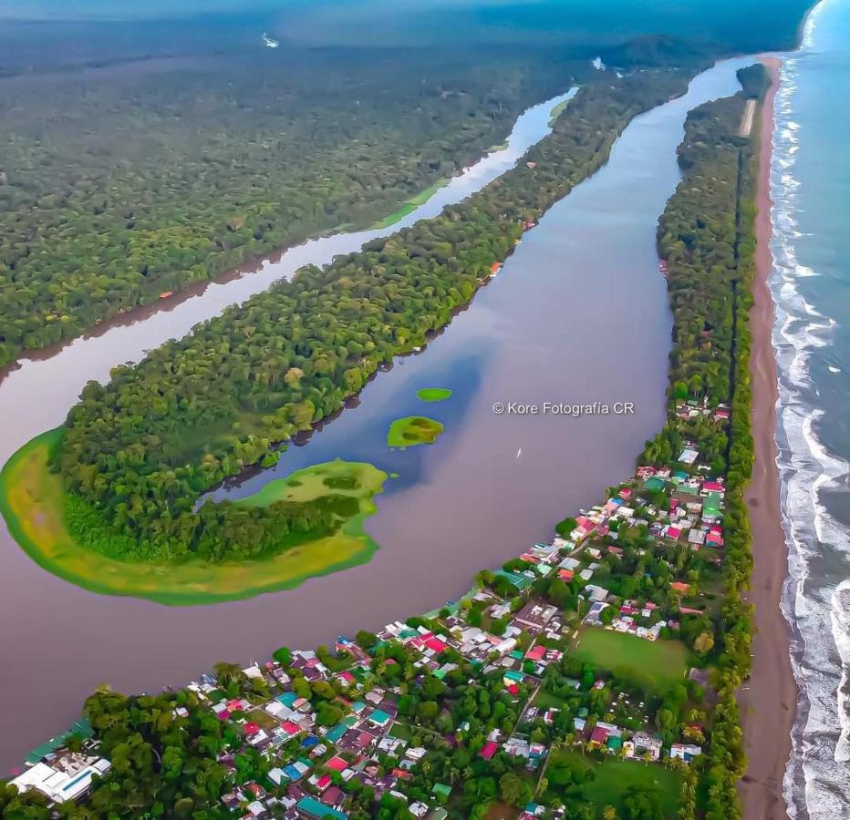 Bed and Breakfast Casa Caribe Tortuguero Exterior foto